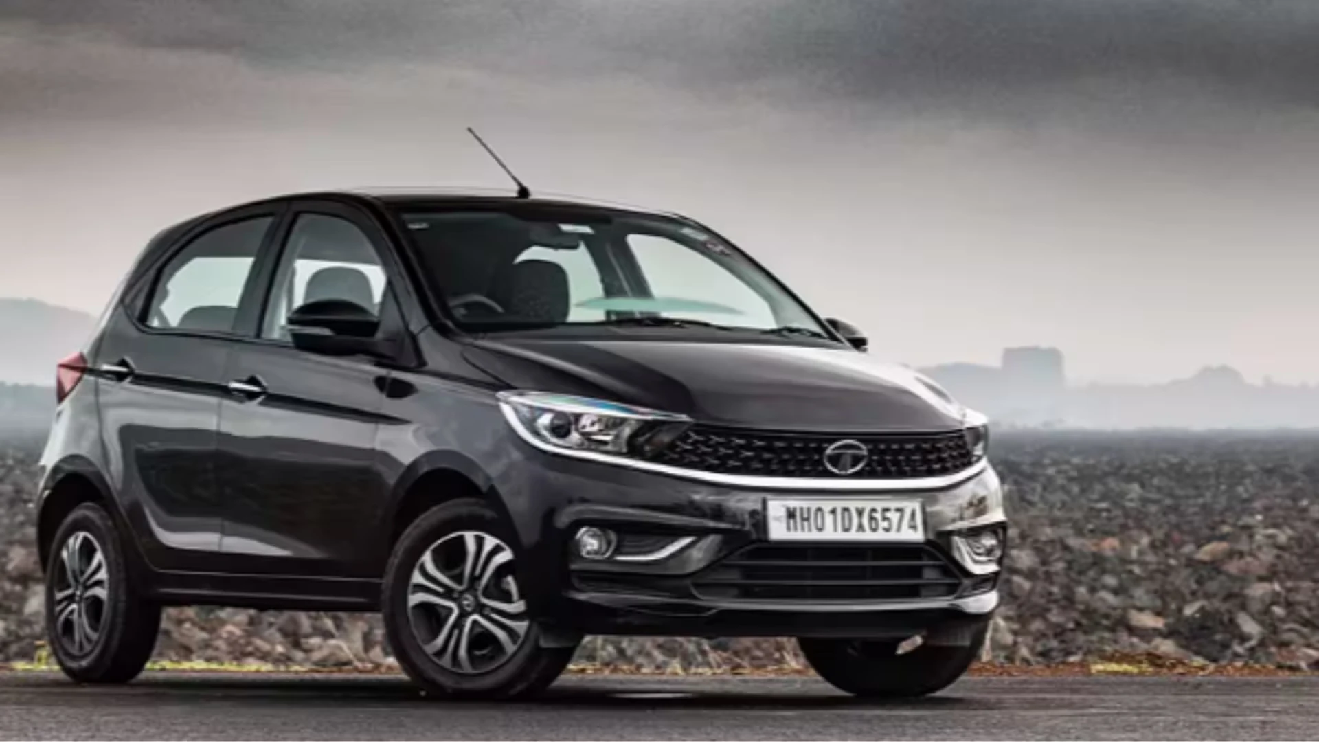 TATA Tiago - Image 2