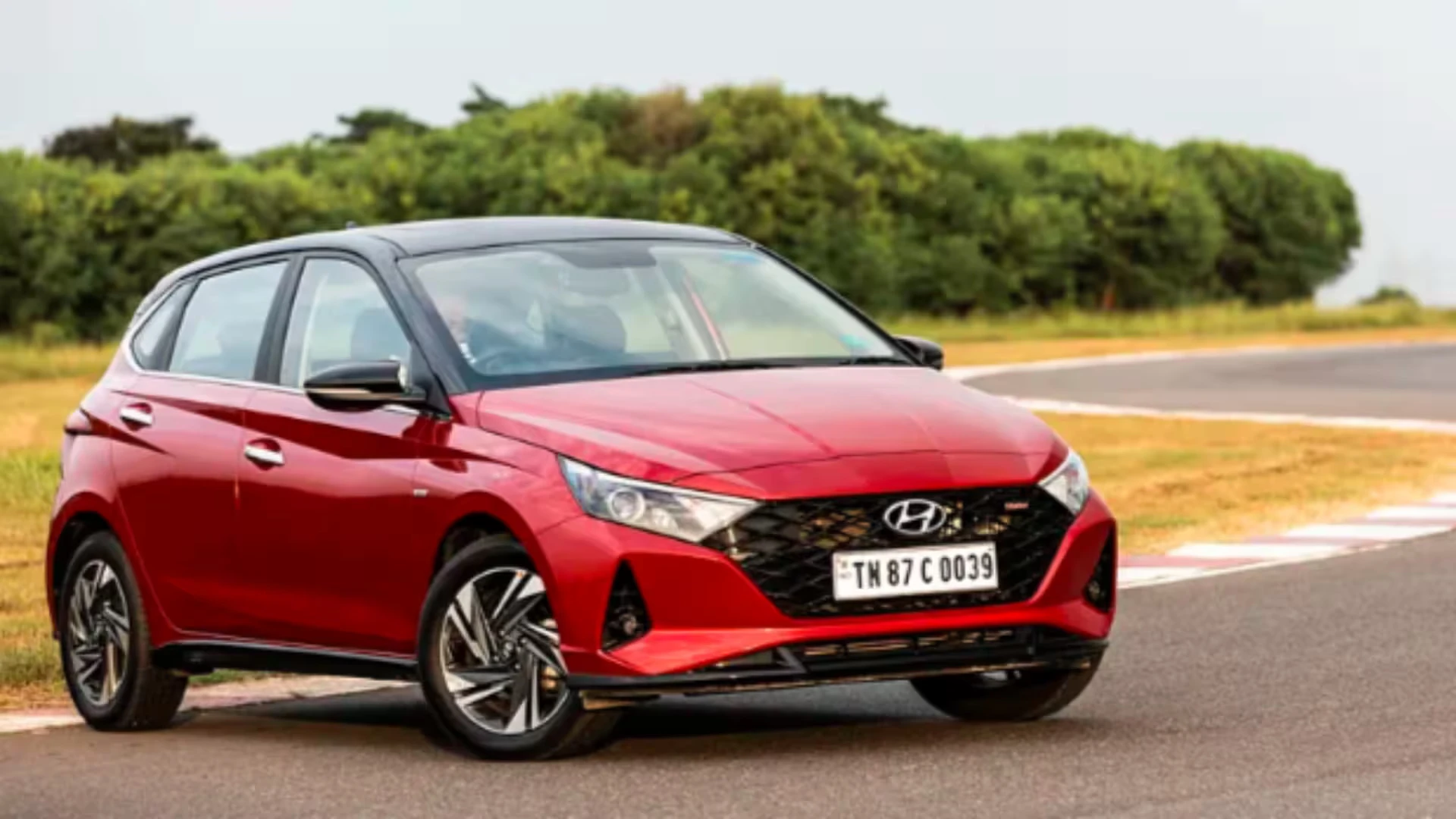 HYUNDAI i20 - Image 3