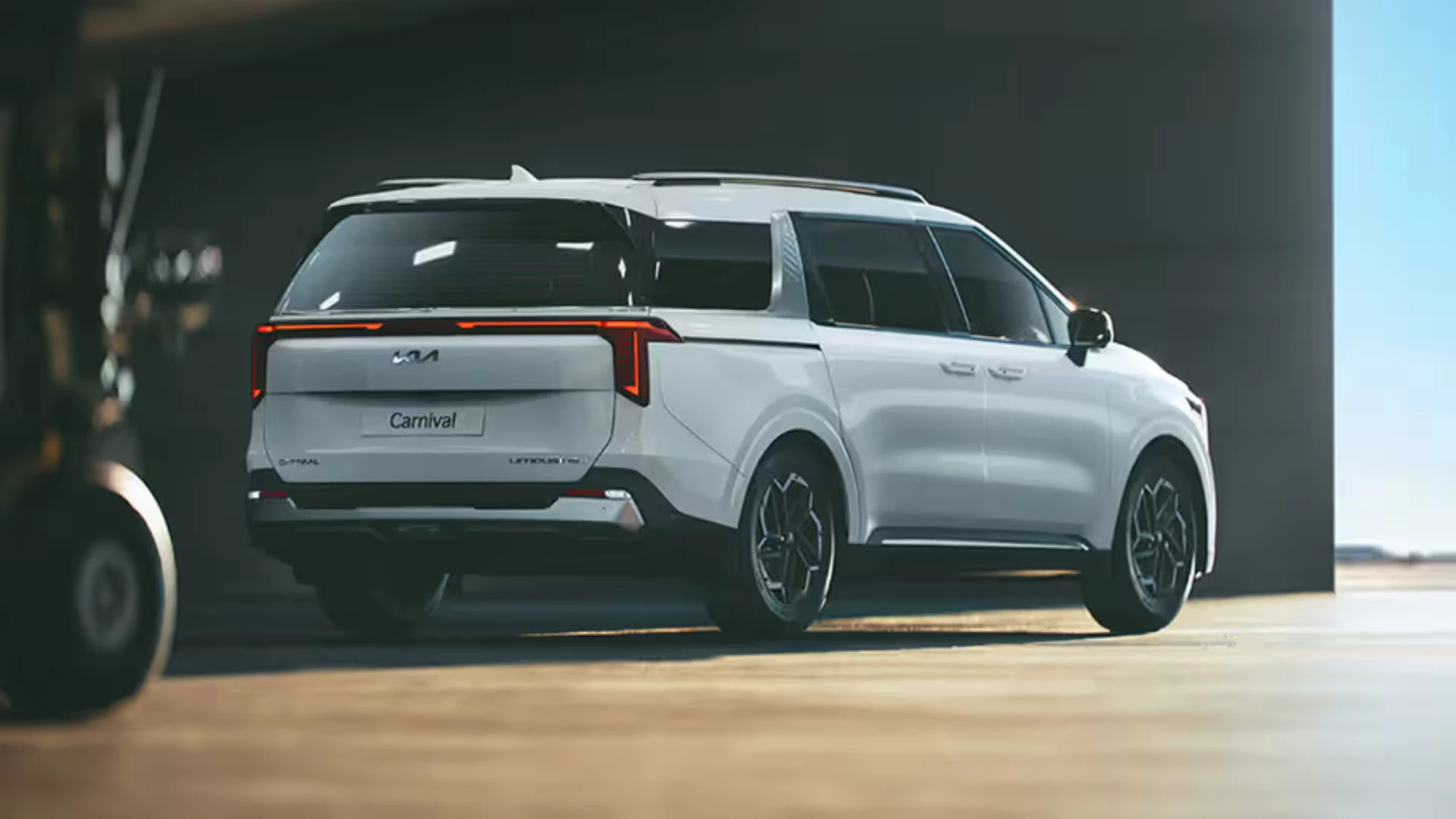 KIA Carnival - Image 7