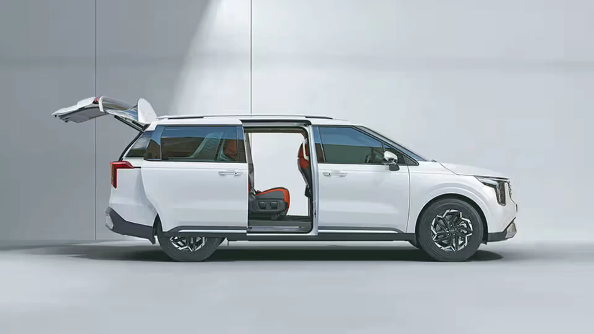 KIA Carnival - Image 5