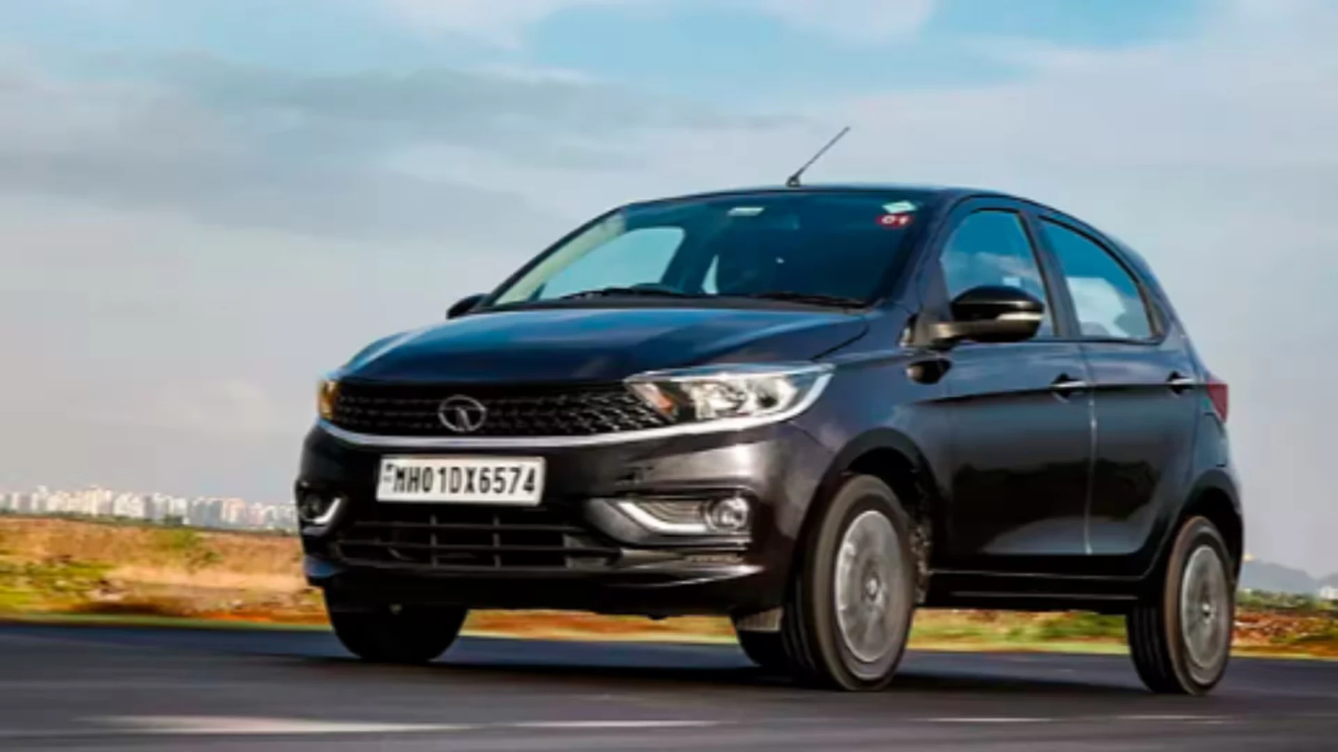 TATA Tiago - Image 4