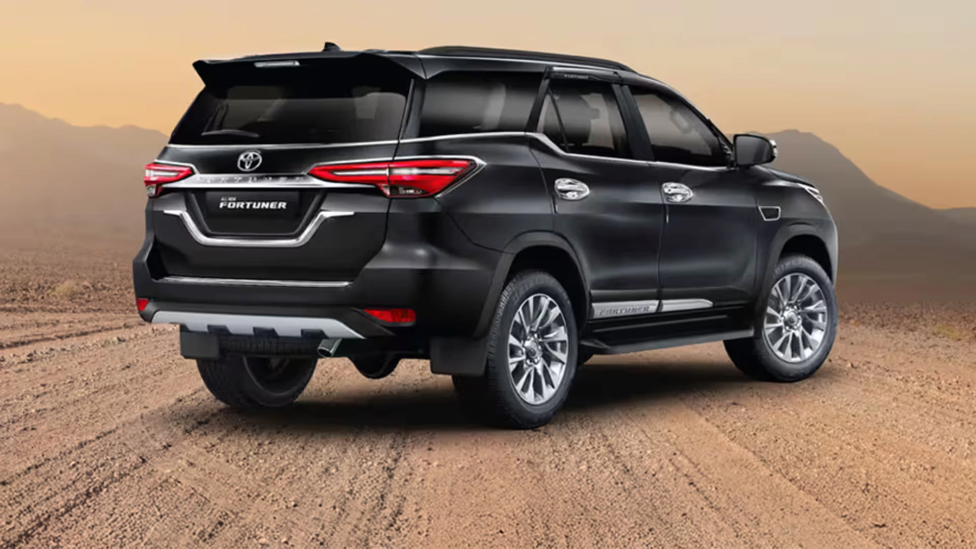 TOYOTA Fortuner - Image 4