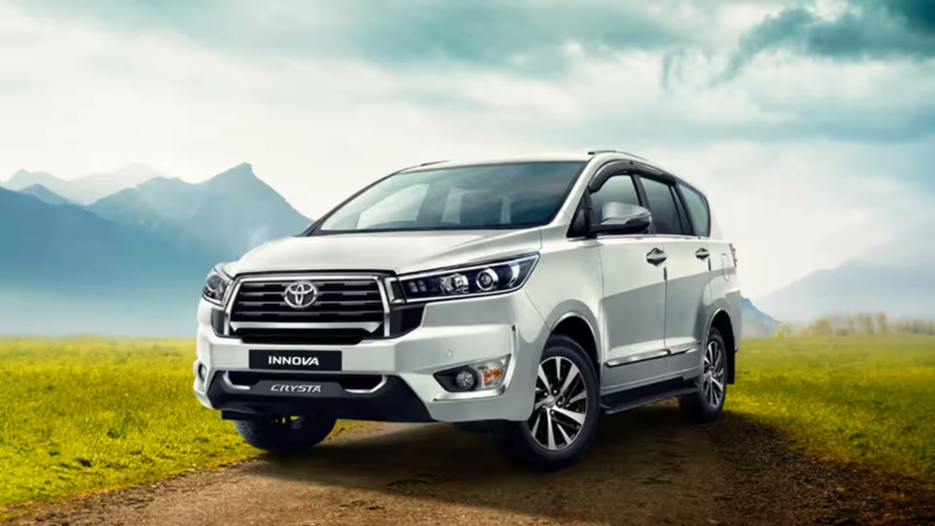 TOYOTA Innova Crysta - Image 5
