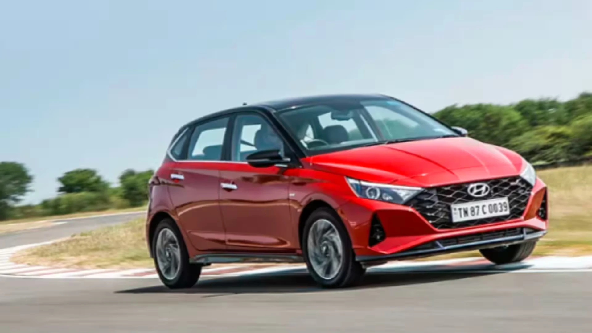 HYUNDAI i20 - Image 4