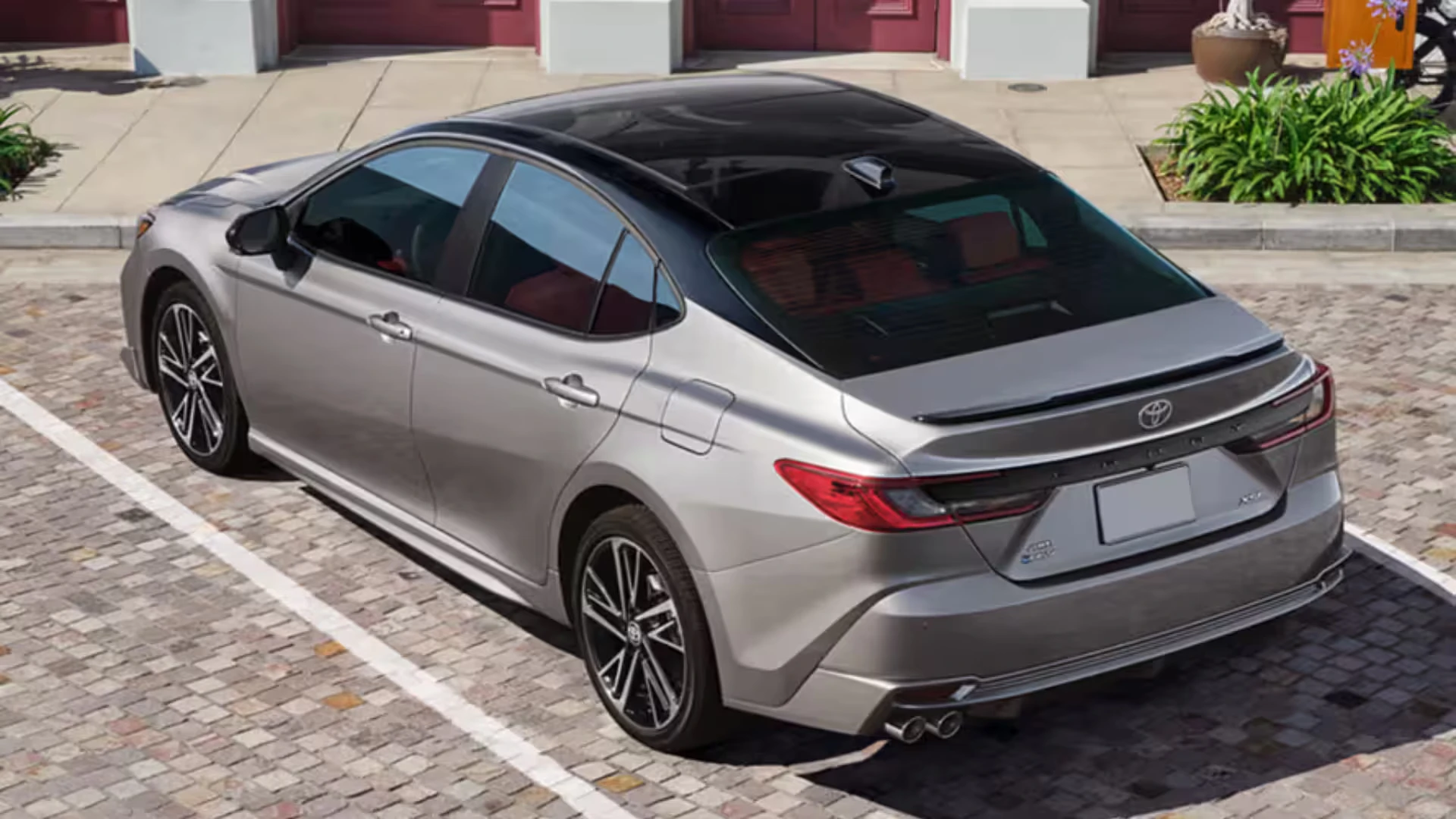 TOYOTA Camry - Image 2